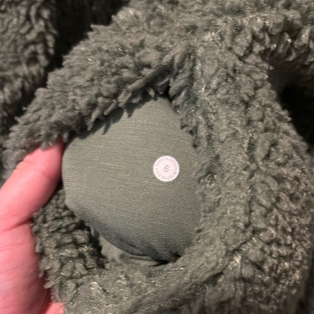 Lululemon Reversible Hooded Jacket - image 4